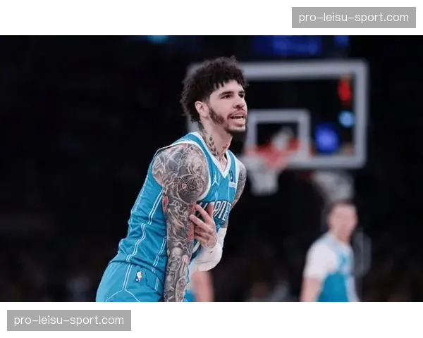 黄蜂110-96战胜尼克斯